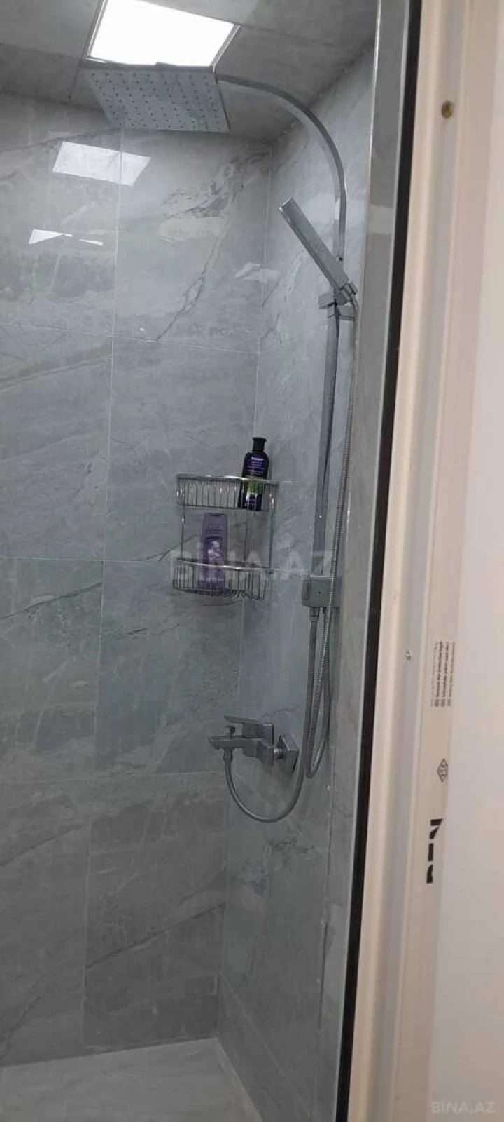 Kirayə verilir 2 otaqlı mənzil 80 m²