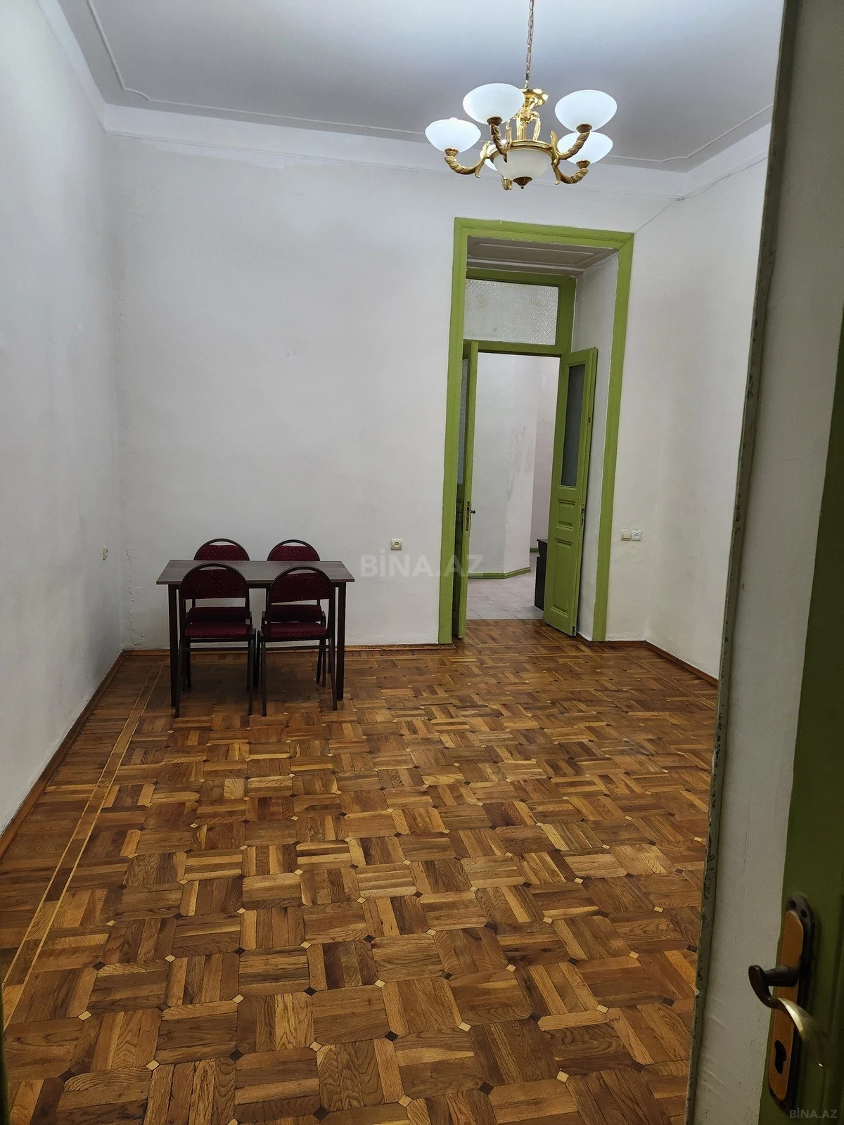 Kirayə verilir 2 otaqlı ofis 65 m²