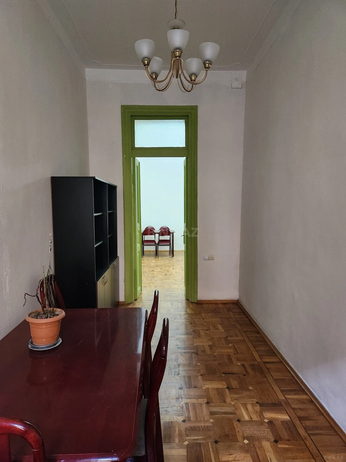 Kirayə verilir 2 otaqlı ofis 65 m²