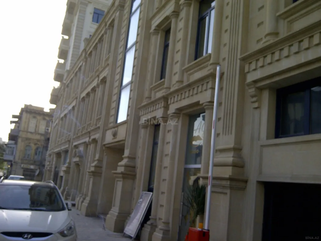 Kirayə verilir 2 otaqlı ofis 65 m²