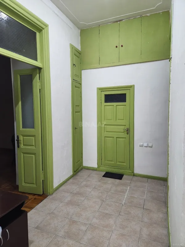 Kirayə verilir 2 otaqlı ofis 65 m²