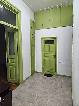 Kirayə verilir 2 otaqlı ofis 65 m²