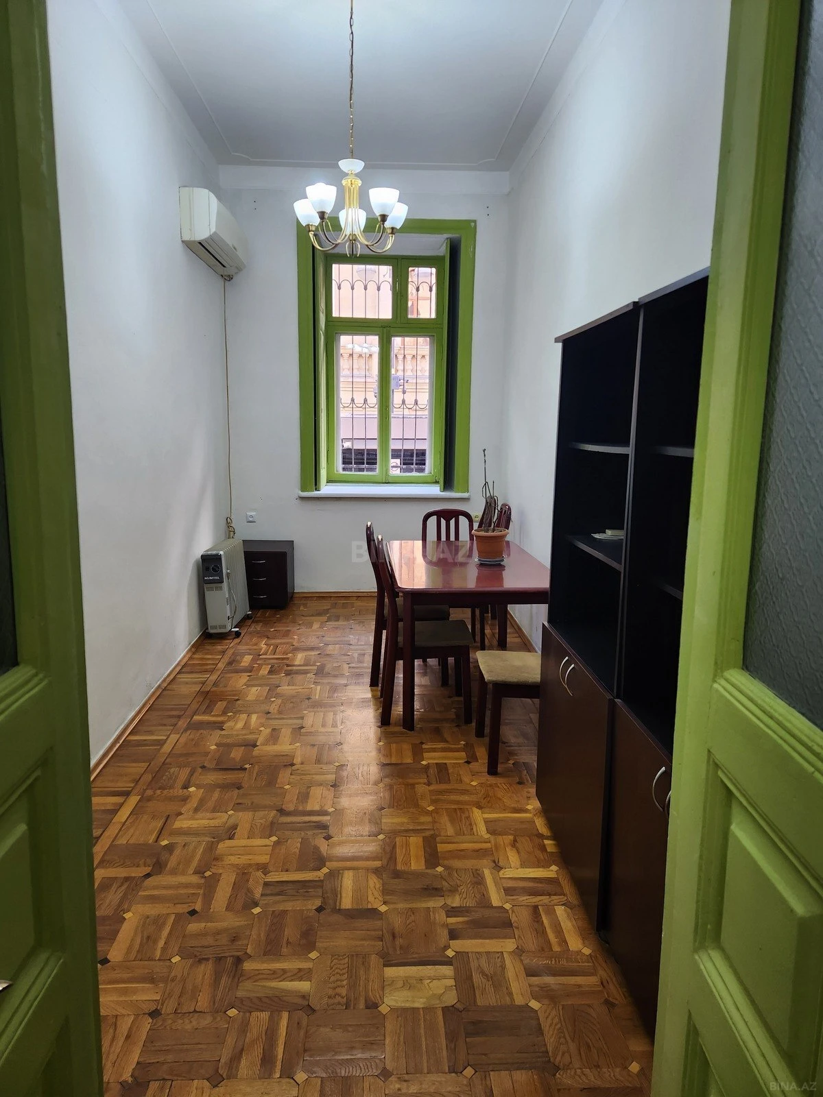 Kirayə verilir 2 otaqlı ofis 65 m²