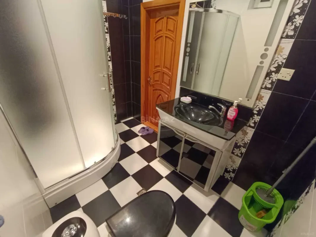 Satılır 6 otaqlı həyət evi 314 m²