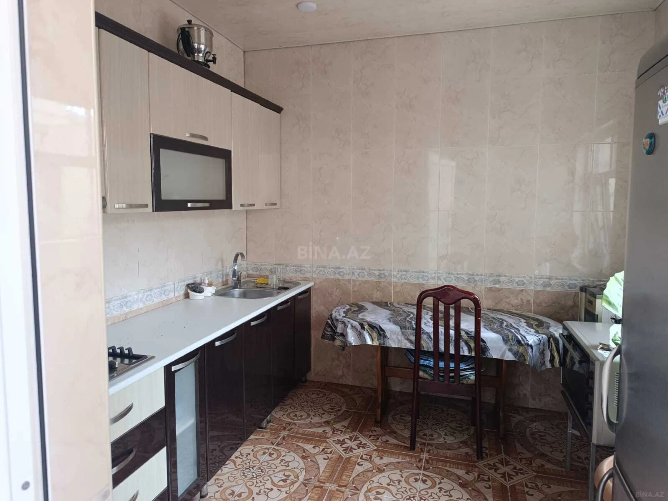 Satılır 6 otaqlı həyət evi 314 m²