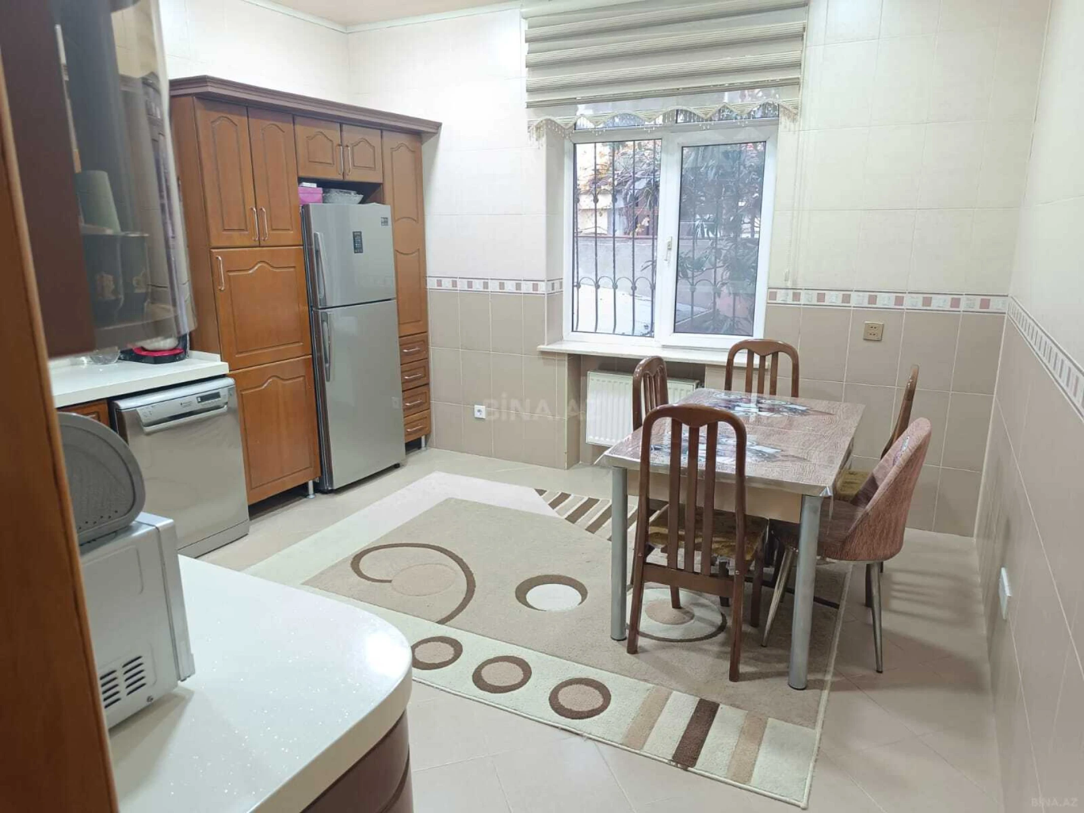 Satılır 6 otaqlı həyət evi 314 m²