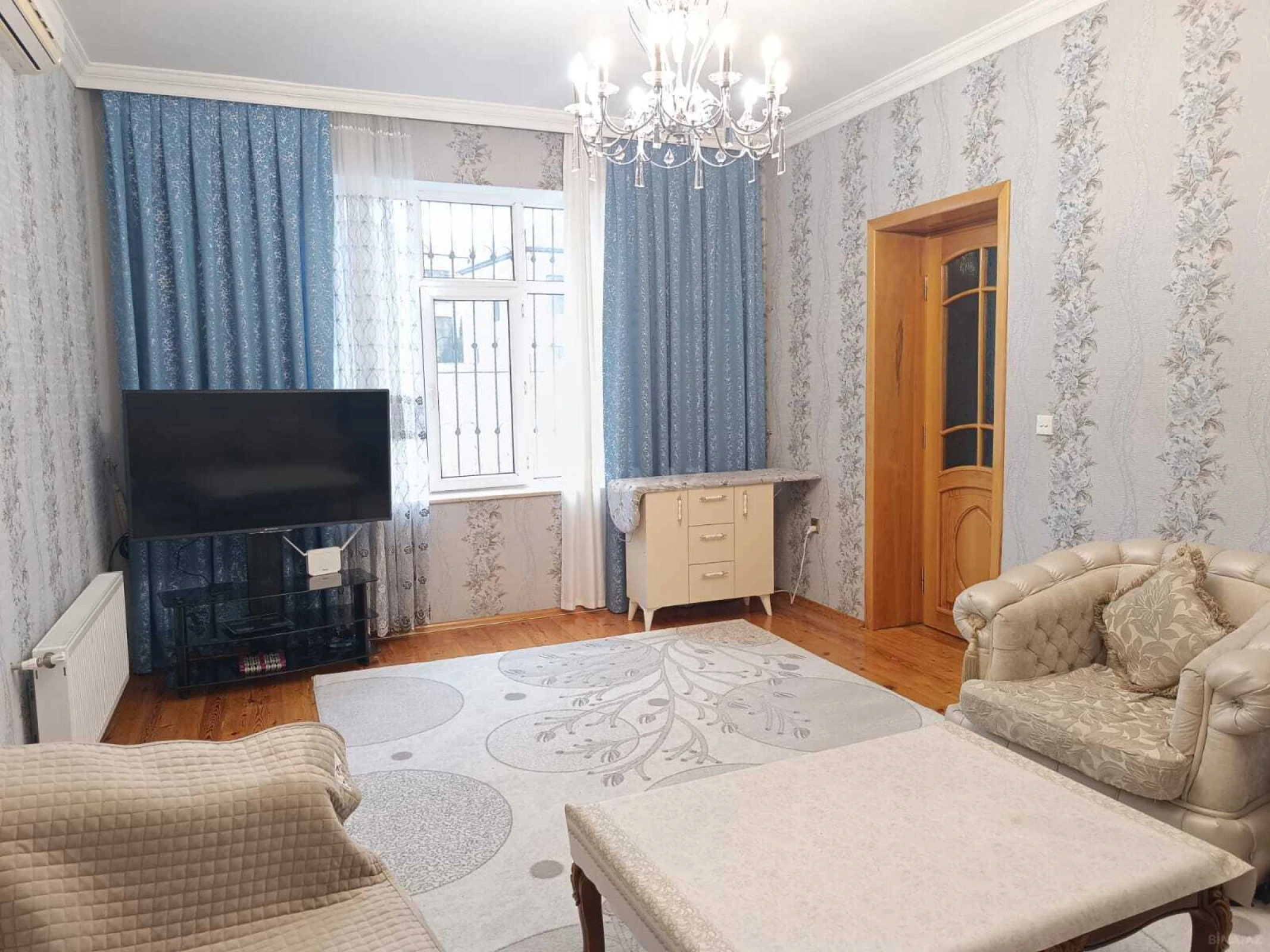 Satılır 6 otaqlı həyət evi 314 m²