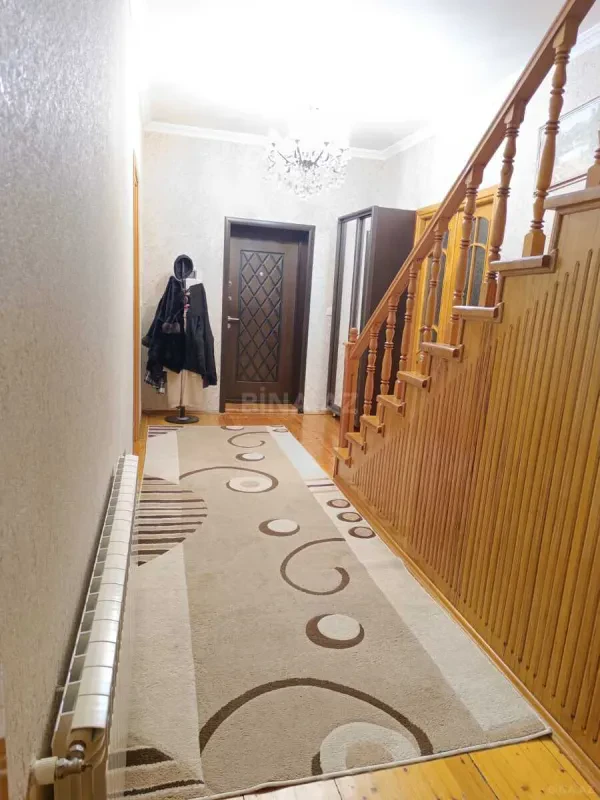Satılır 6 otaqlı həyət evi 314 m²