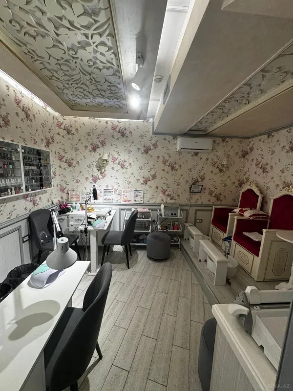 Kirayə verilir obyekt 180 m²