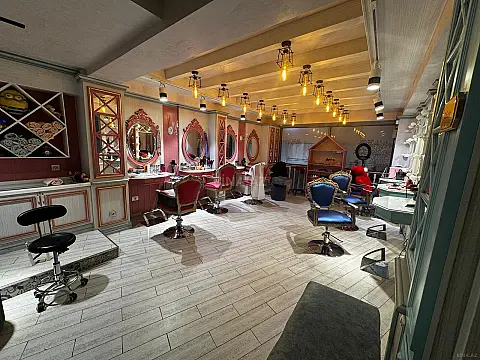 Kirayə verilir obyekt 180 m²