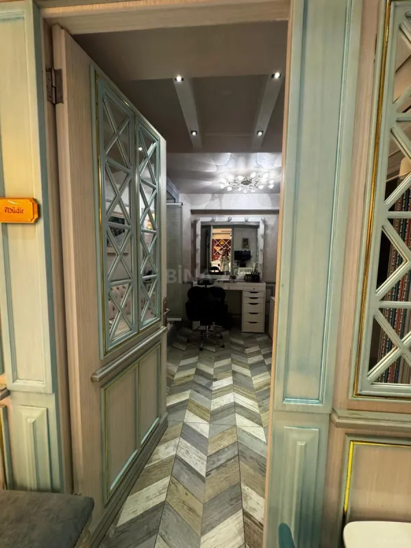 Kirayə verilir obyekt 180 m²