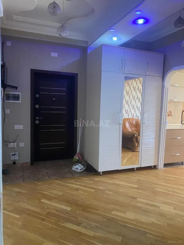 Satılır 3 otaqlı mənzil 95 m²