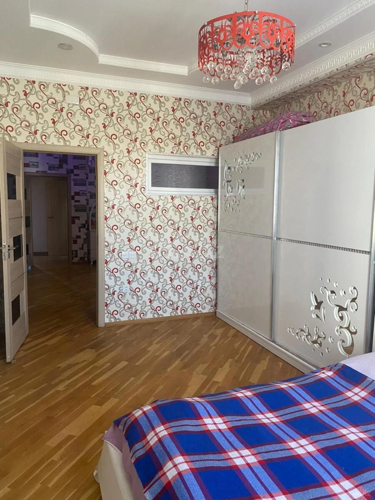 Satılır 3 otaqlı mənzil 95 m²