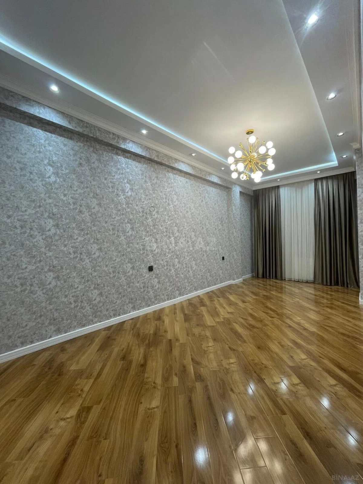 Satılır 3 otaqlı mənzil 100 m²