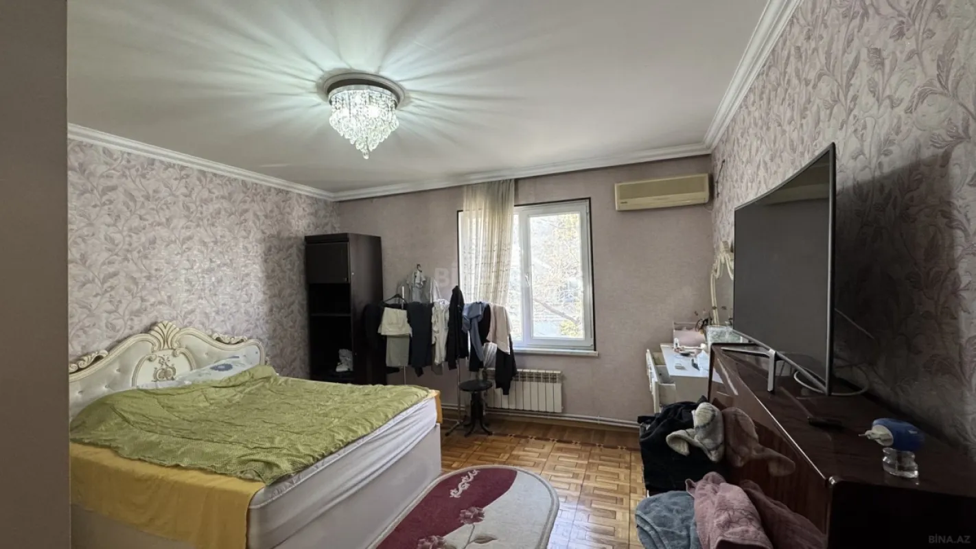Satılır 4 otaqlı mənzil 110 m²