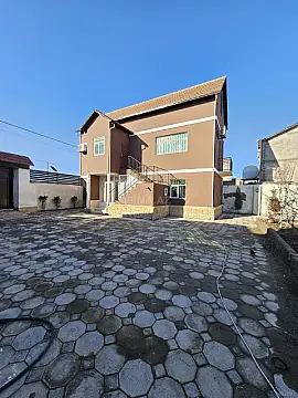 Satılır 4 otaqlı həyət evi 150 m²