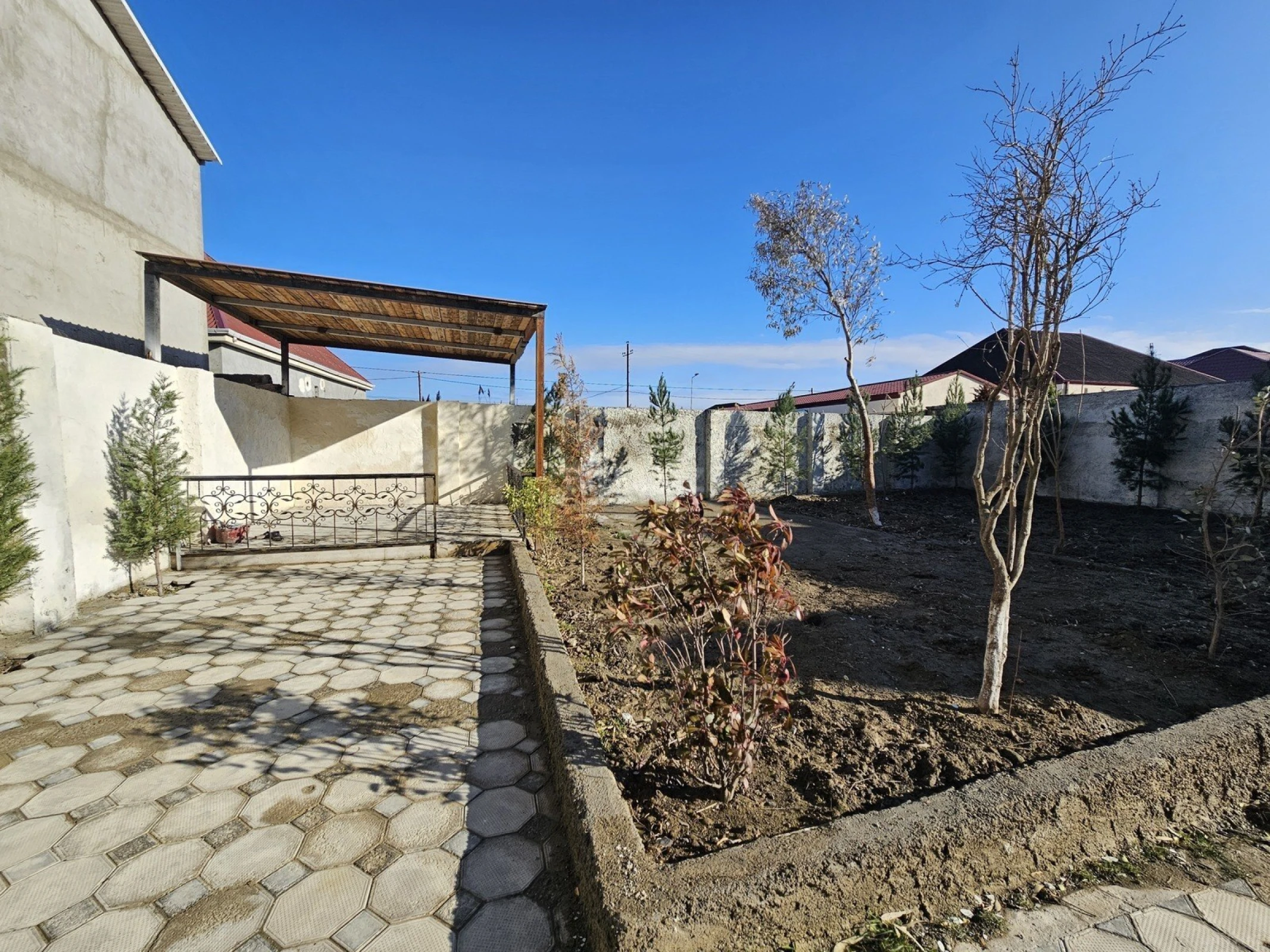 Satılır 4 otaqlı həyət evi 150 m²
