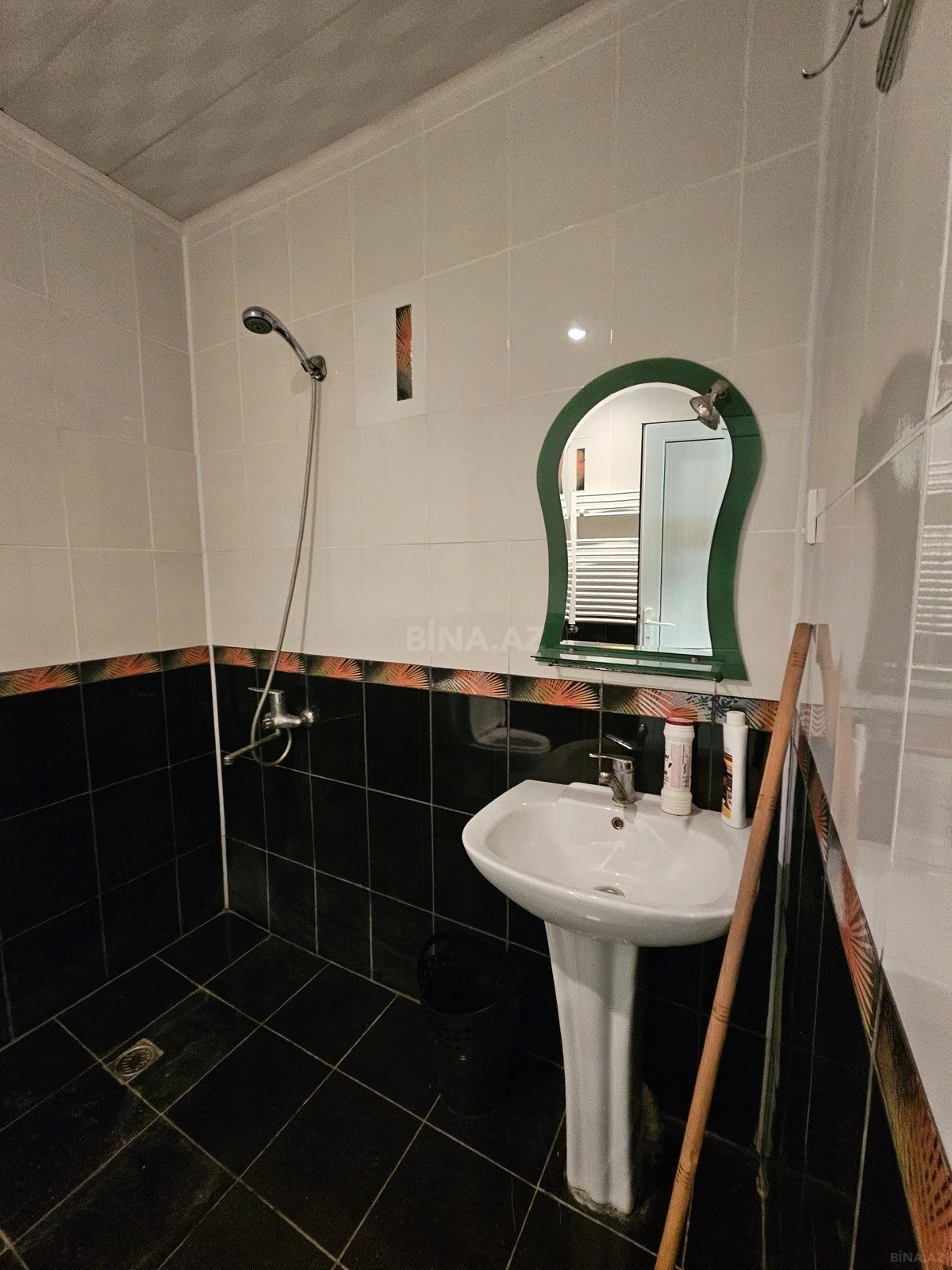 Satılır 4 otaqlı həyət evi 150 m²