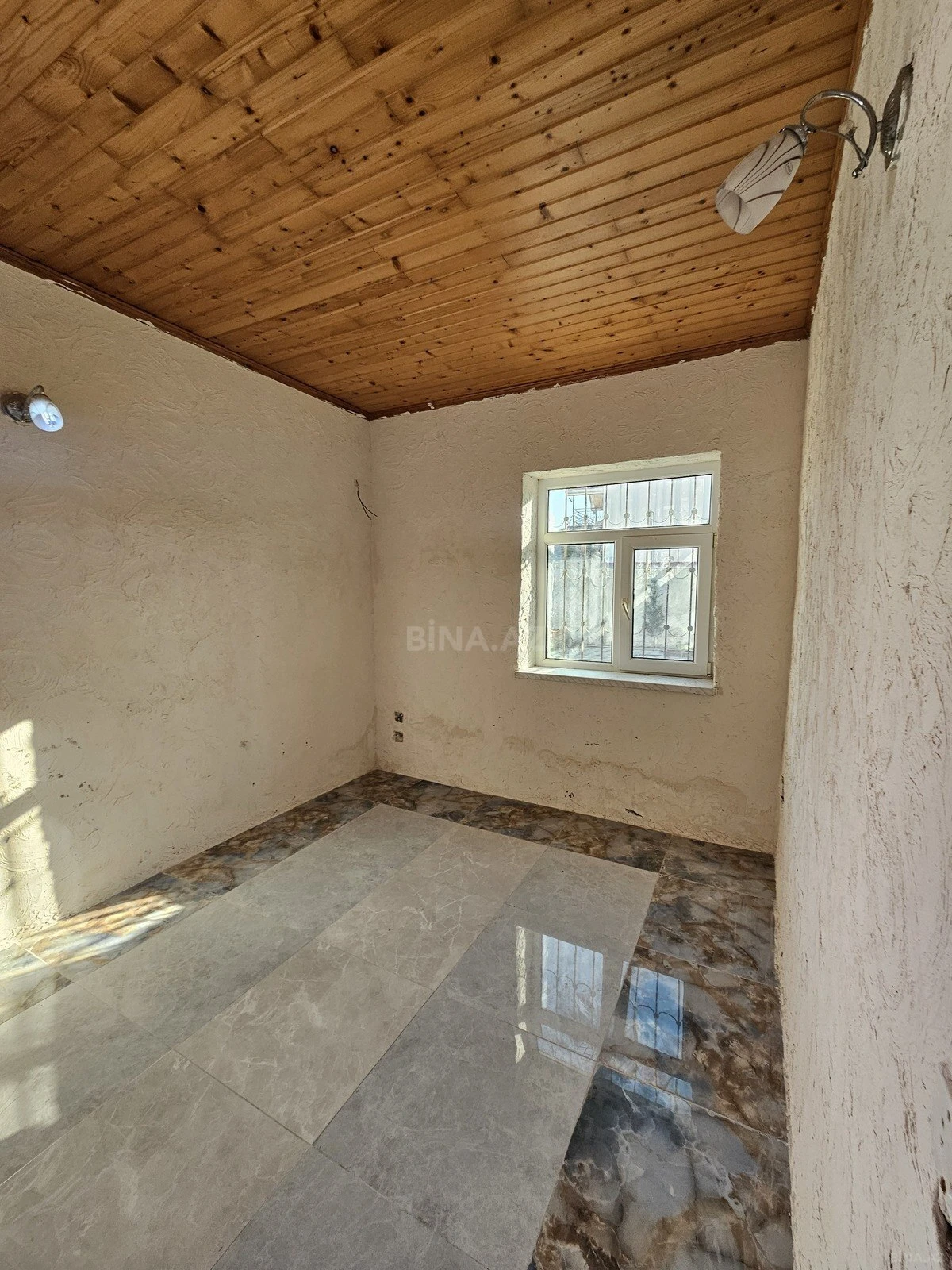 Satılır 4 otaqlı həyət evi 150 m²