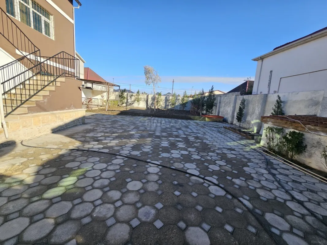 Satılır 4 otaqlı həyət evi 150 m²