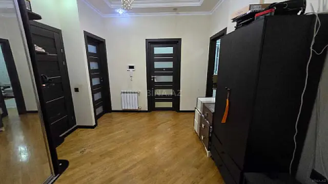 Satılır 2 otaqlı mənzil 90 m²