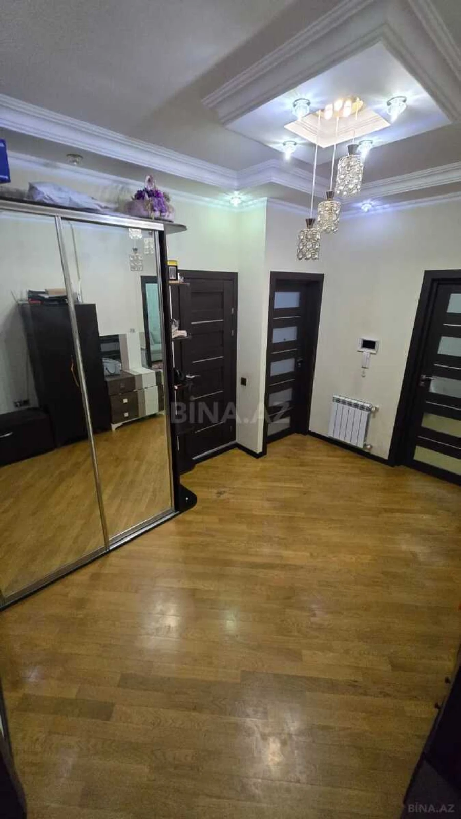 Satılır 2 otaqlı mənzil 90 m²