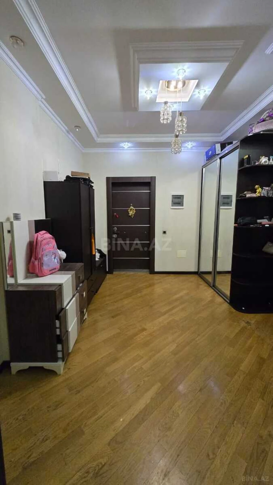 Satılır 2 otaqlı mənzil 90 m²
