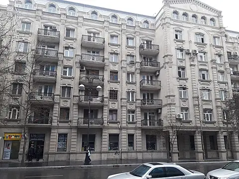 Kirayə verilir 1 otaqlı mənzil 30 m² — Bakı, Xətai m/s yanı 1 otaq 30.00 m²