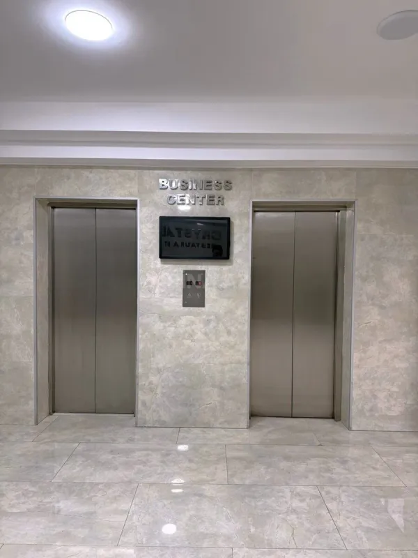 Kirayə verilir 1 otaqlı ofis 10 m²