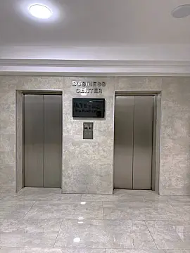 Kirayə verilir 1 otaqlı ofis 10 m²