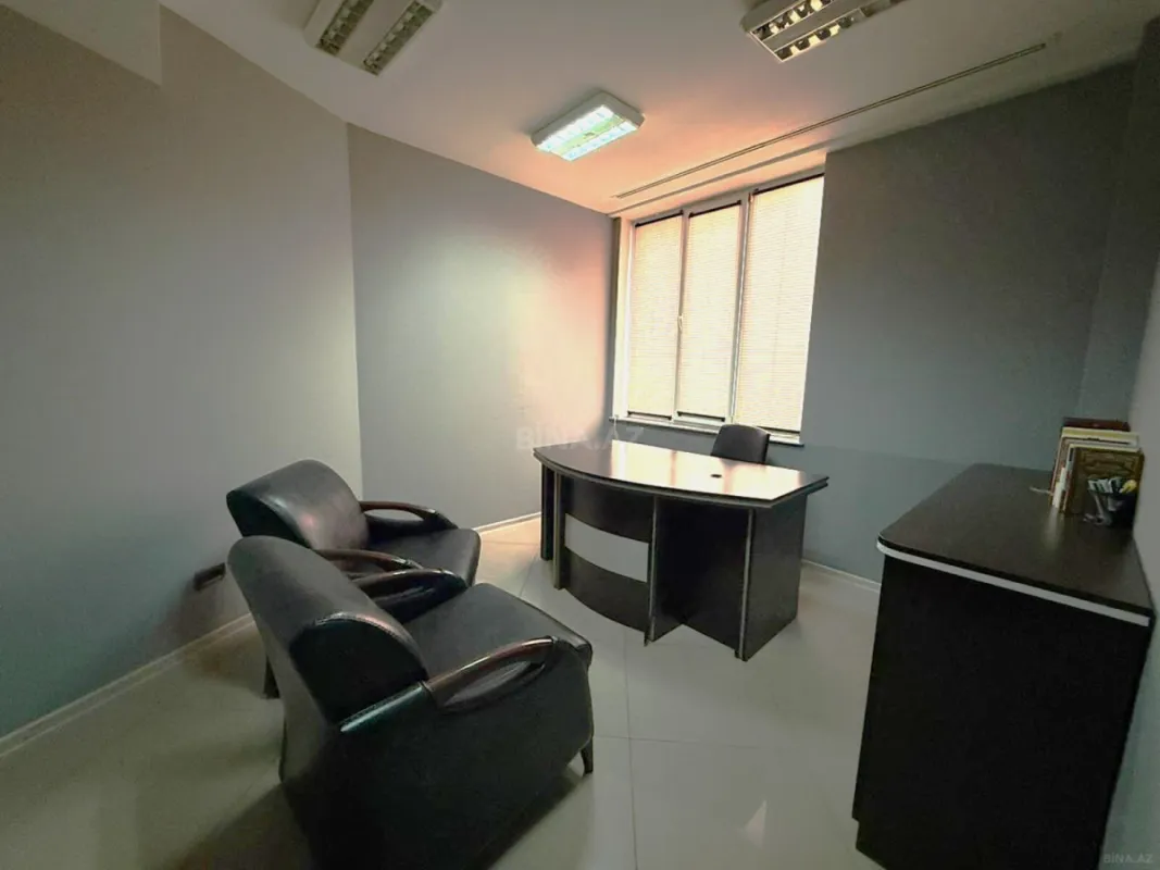 Kirayə verilir 1 otaqlı ofis 10 m²