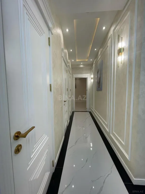 Satılır 3 otaqlı mənzil 105 m²