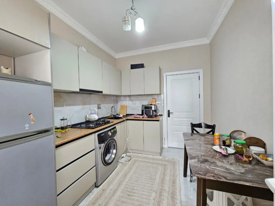 Satılır 2 otaqlı mənzil 65 m²