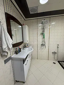 Satılır 3 otaqlı mənzil 172 m²