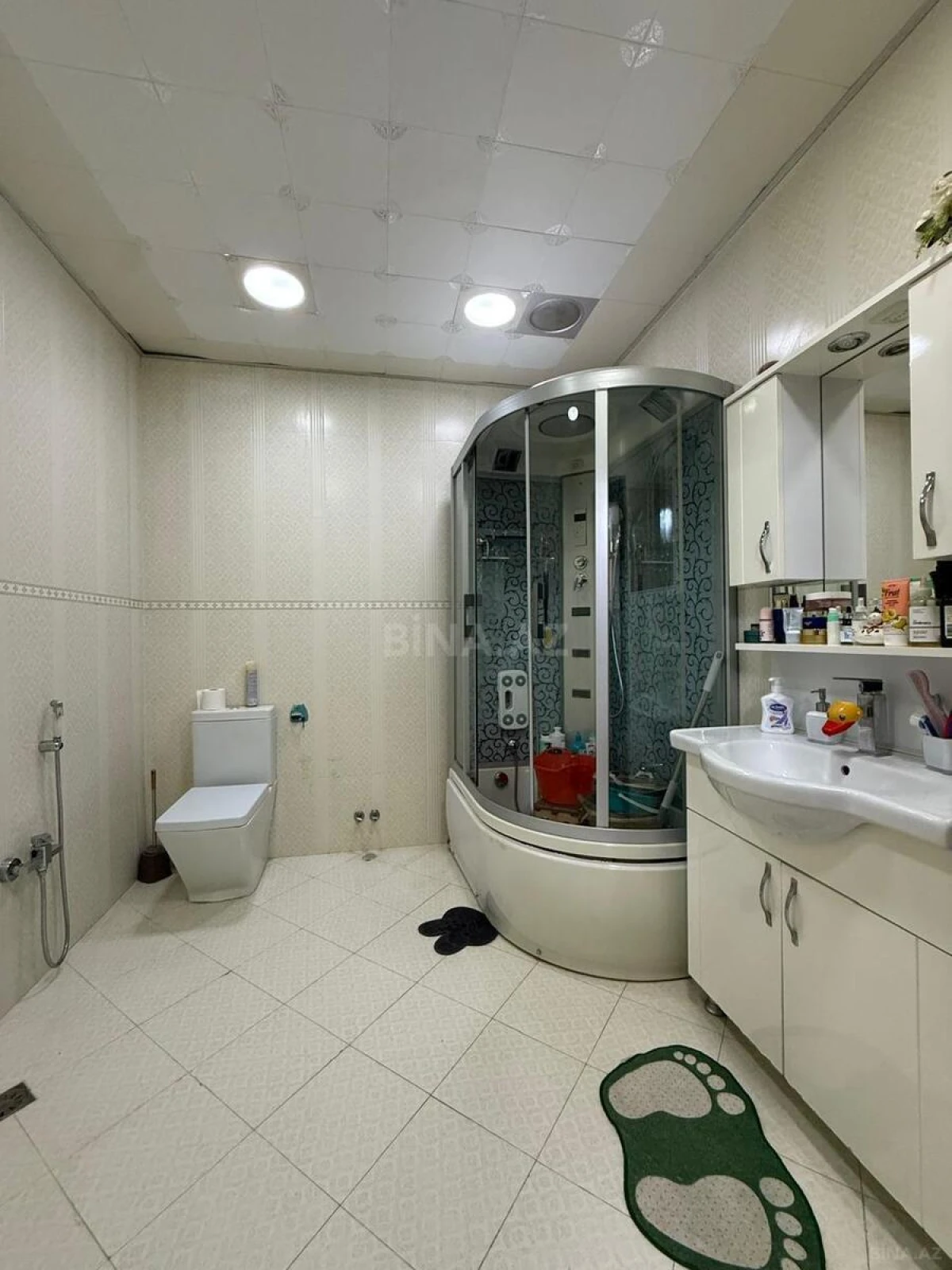 Satılır 3 otaqlı mənzil 172 m²