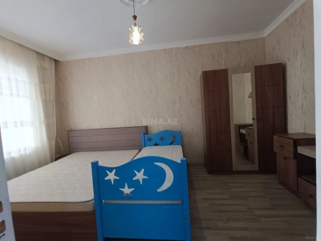 Satılır 5 otaqlı həyət evi 175 m²