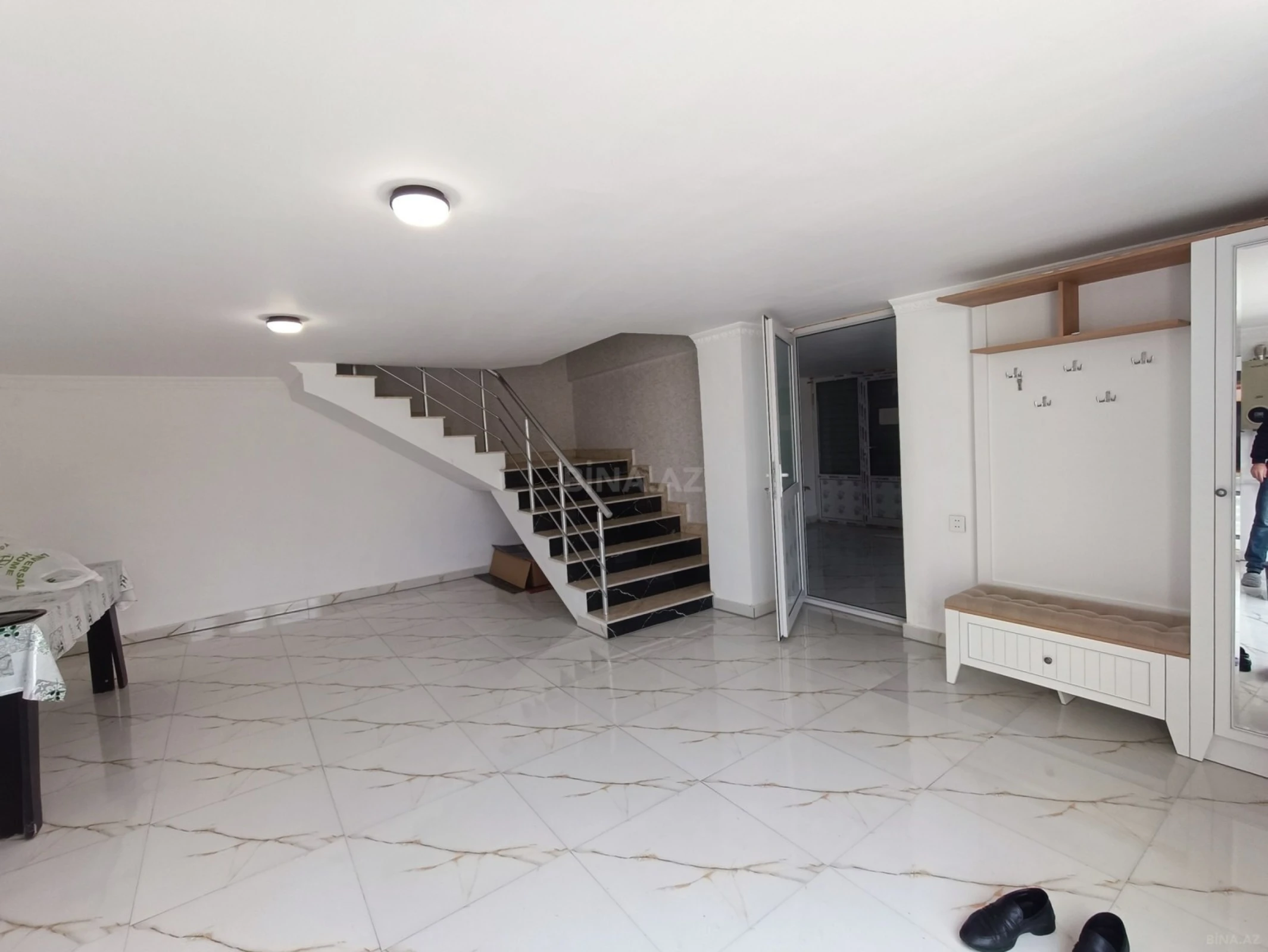 Satılır 5 otaqlı həyət evi 175 m²
