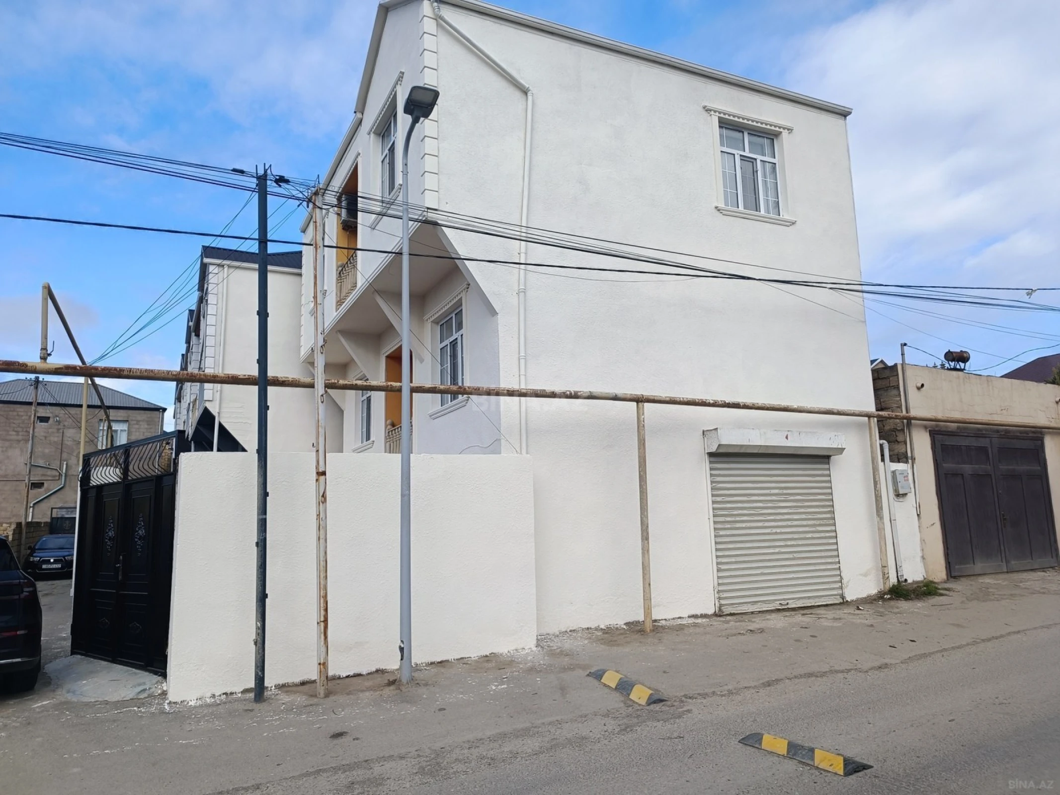 Satılır 5 otaqlı həyət evi 175 m²