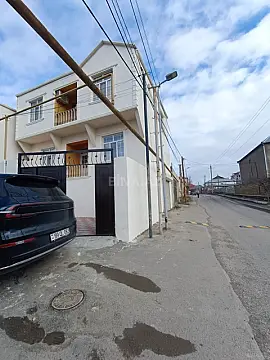 Satılır 5 otaqlı həyət evi 175 m²