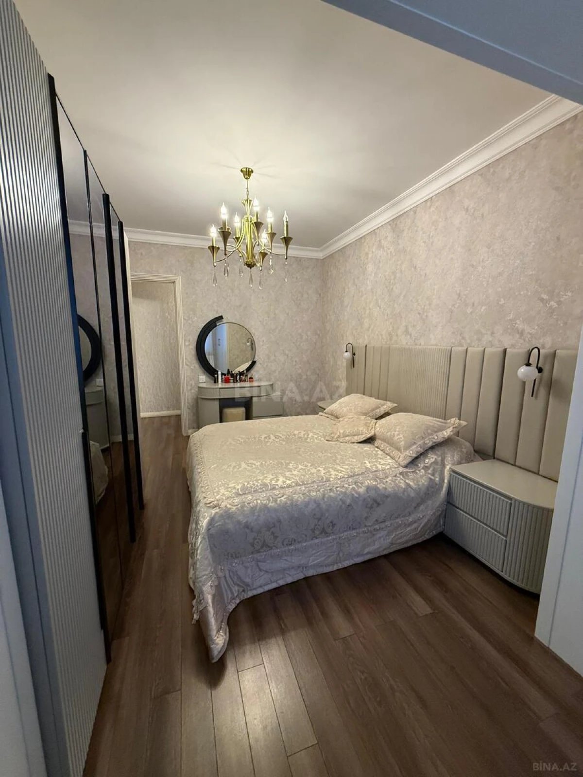 Satılır 2 otaqlı mənzil 65 m²