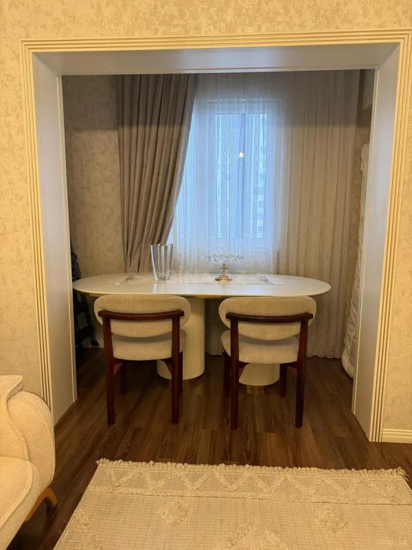 Satılır 2 otaqlı mənzil 65 m²