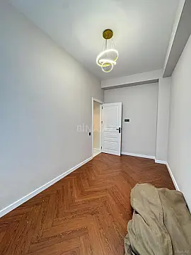 Satılır 2 otaqlı mənzil 64 m²