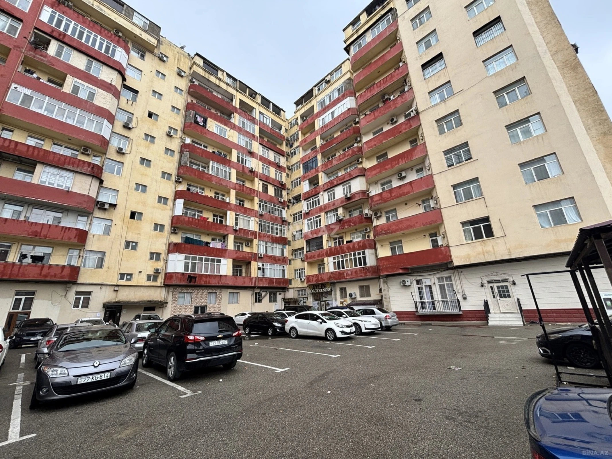 Satılır 2 otaqlı mənzil 72 m²