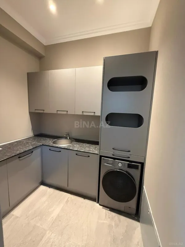 Kirayə verilir 4 otaqlı mənzil 200 m²