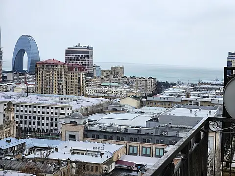 Kirayə verilir 3 otaqlı mənzil 150 m² — Bakı, İnşaatçılar 3 otaq 150.00 m²