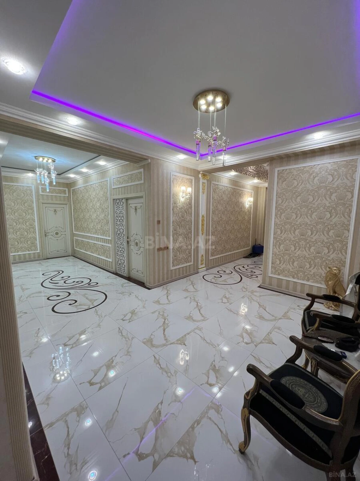 Kirayə verilir 3 otaqlı mənzil 200 m²