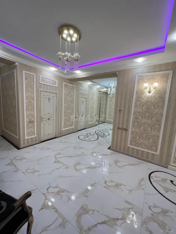 Kirayə verilir 3 otaqlı mənzil 200 m²