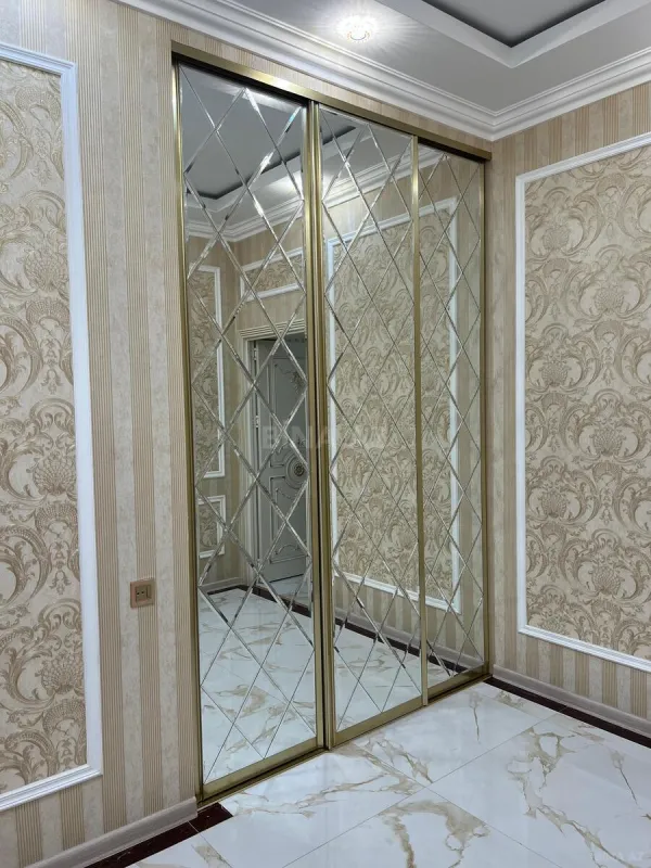 Kirayə verilir 3 otaqlı mənzil 200 m²