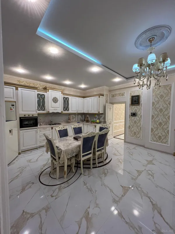 Kirayə verilir 3 otaqlı mənzil 200 m²