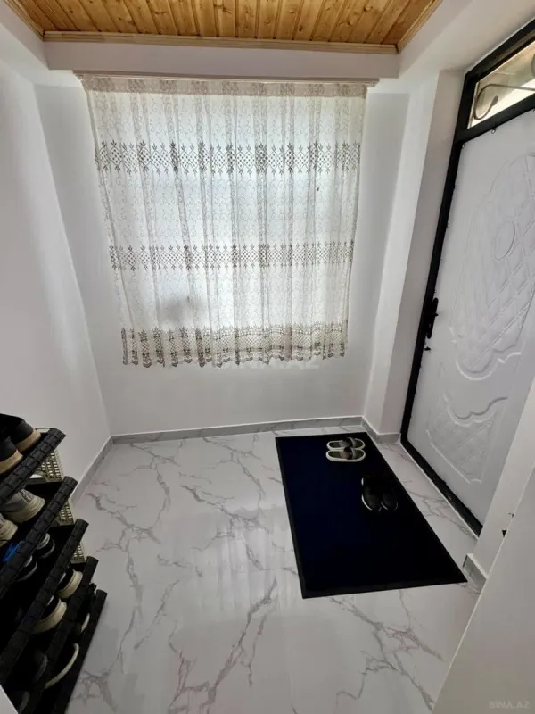 Satılır 7 otaqlı həyət evi 200 m²